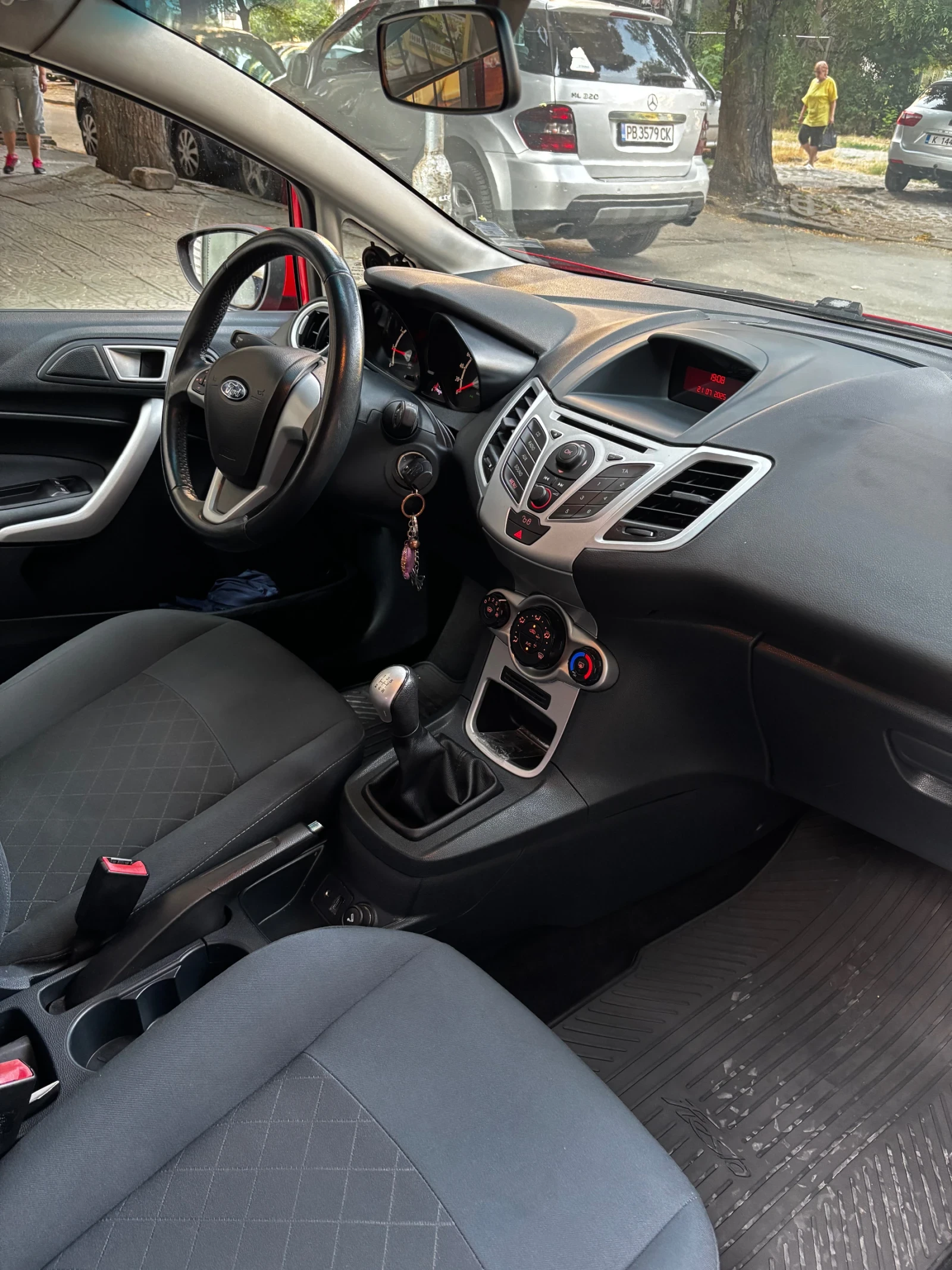 Ford Fiesta  - изображение 5