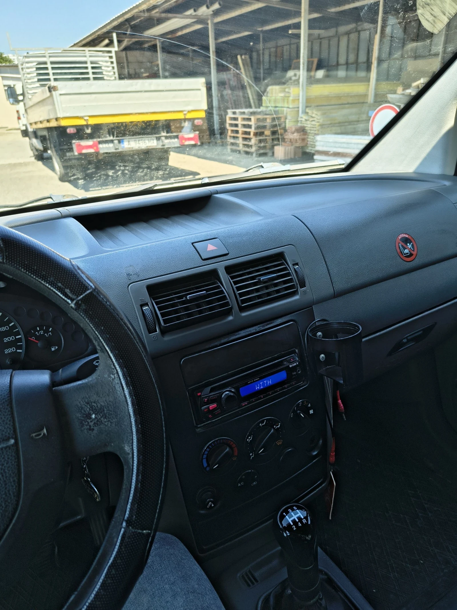 Ford Connect 1.8 - изображение 6