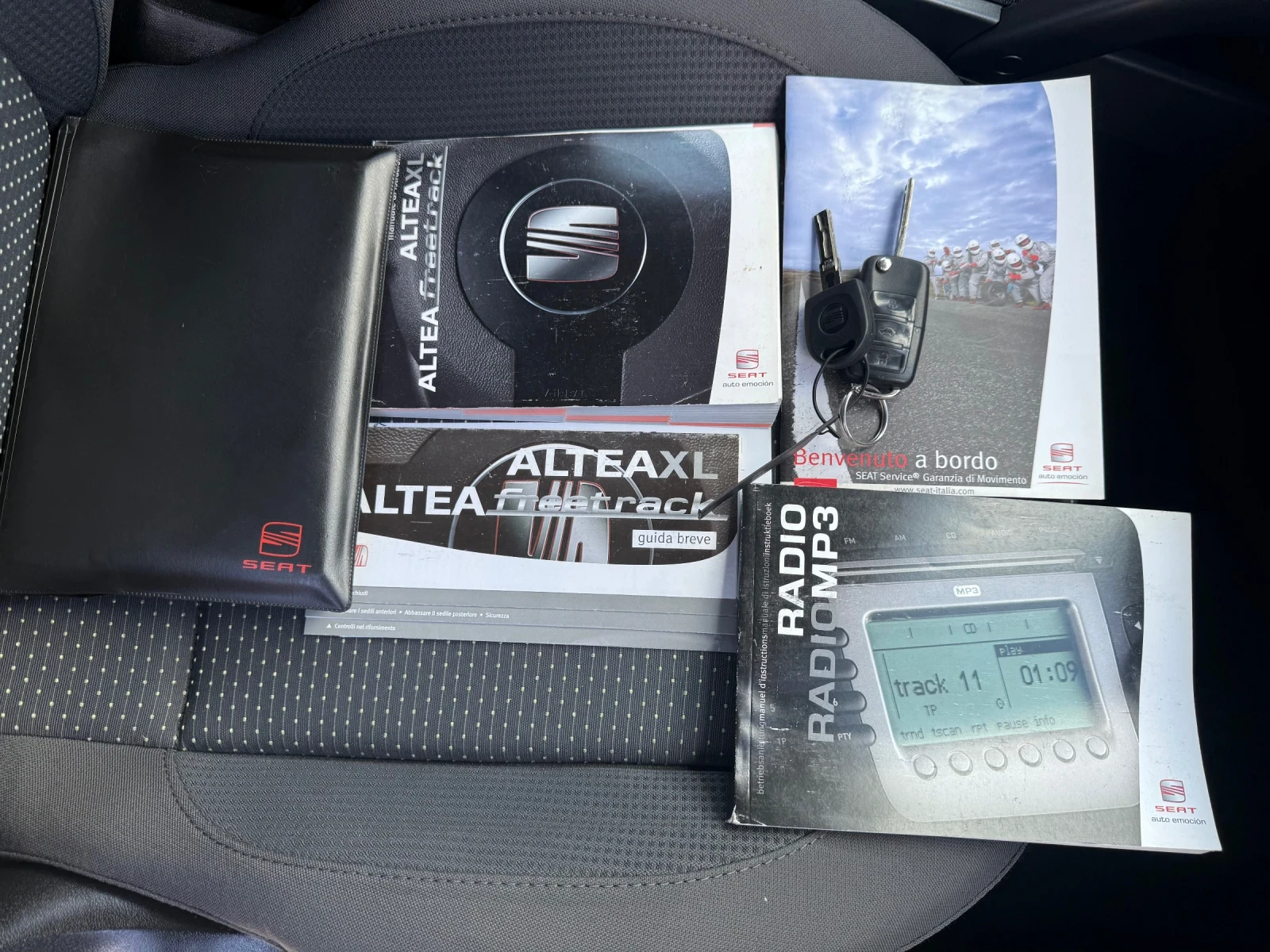 Seat Altea XL* 1.6i* ГАЗ* , снимка 11 - Автомобили и джипове - 53737374