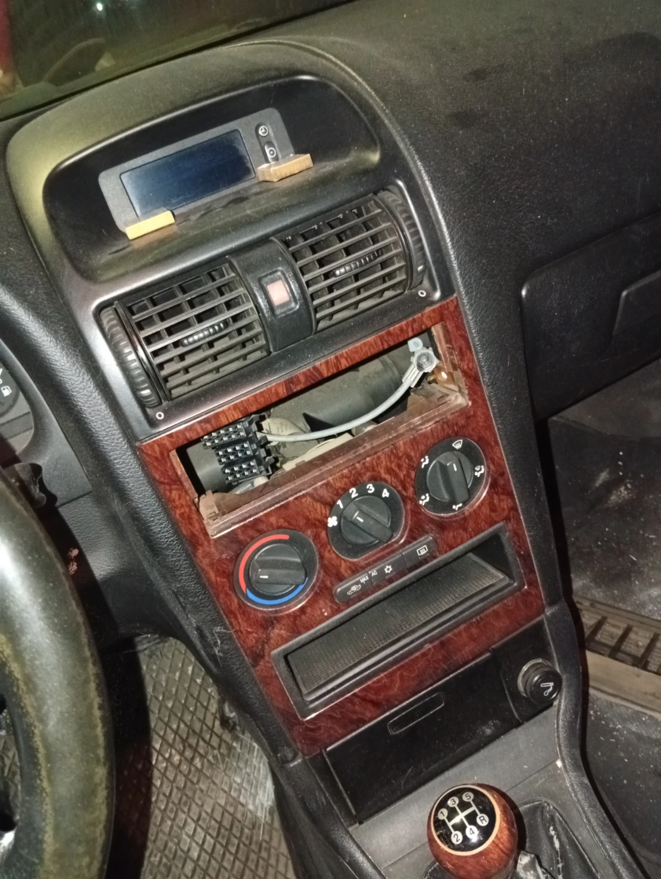 Opel Astra На части 2.0 дизел, снимка 3 - Автомобили и джипове - 53773368