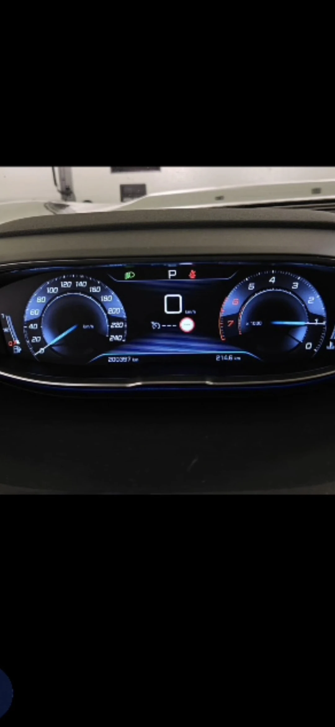 Peugeot 3008 1.6 AVTO KOJA, снимка 11 - Автомобили и джипове - 53989380