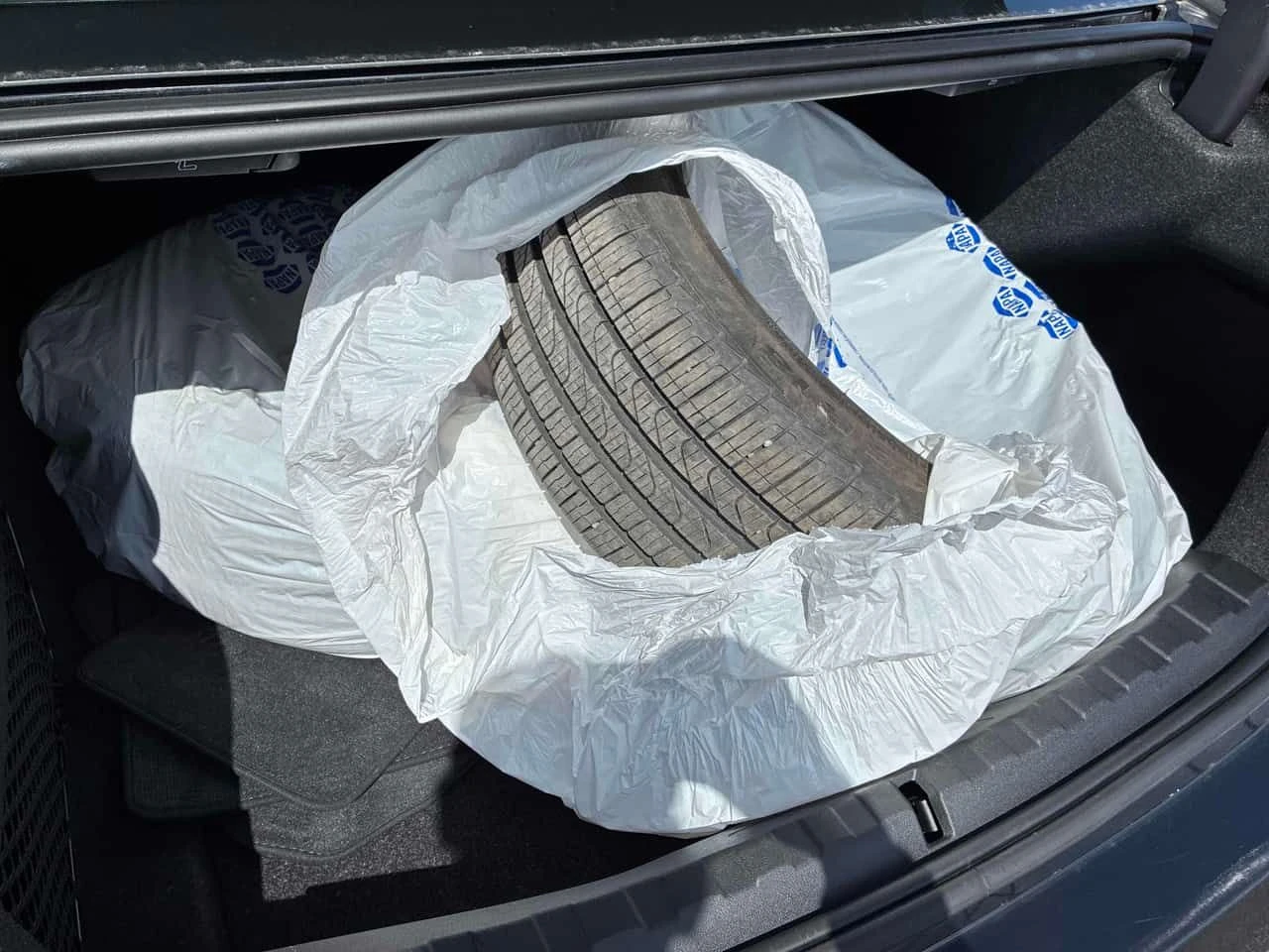 BMW 330 * 330i xDrive * CARFAX * ���� �� �� | Mobile.bg � ����������� 16