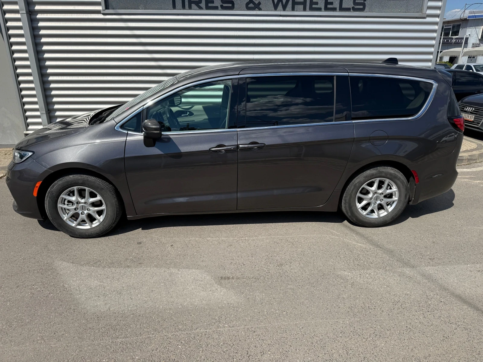 Chrysler Pacifica Touring L+ Key Les Go+ Full Led+ 7места+ Кожа