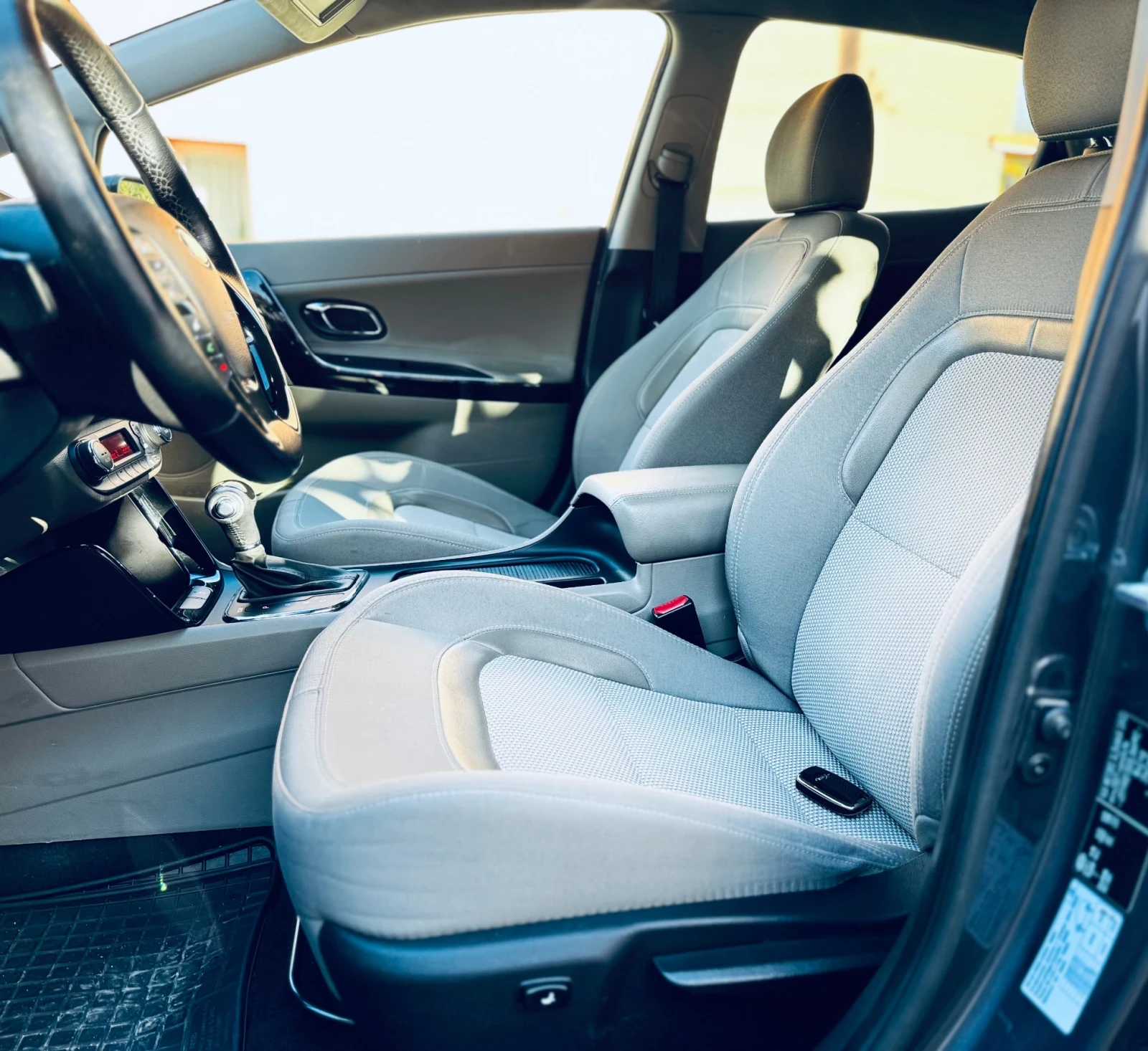 Kia Ceed 1.6 GDI, снимка 7 - Автомобили и джипове - 55317280