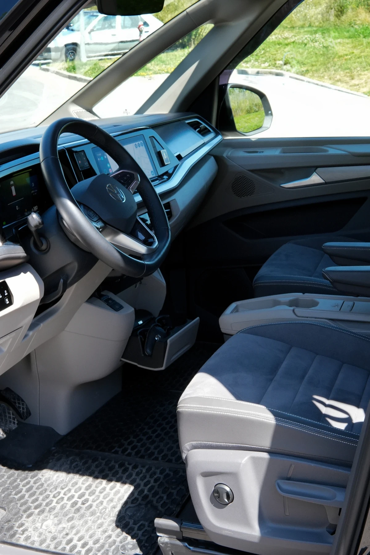 VW Multivan, снимка 12 - Автомобили и джипове - 55434948