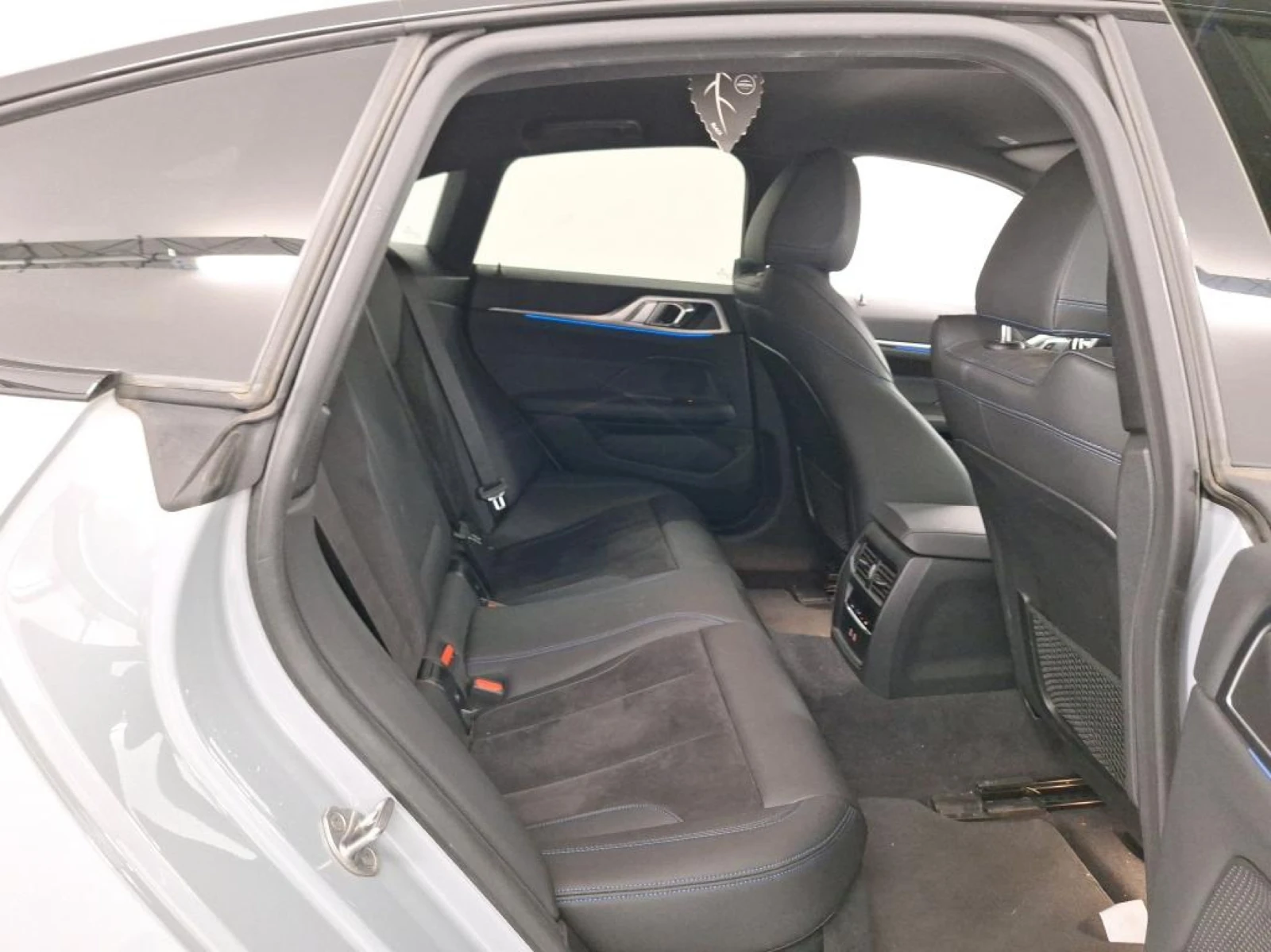BMW i4 35 M Sport 286 к.с , снимка 8 - Автомобили и джипове - 55938171