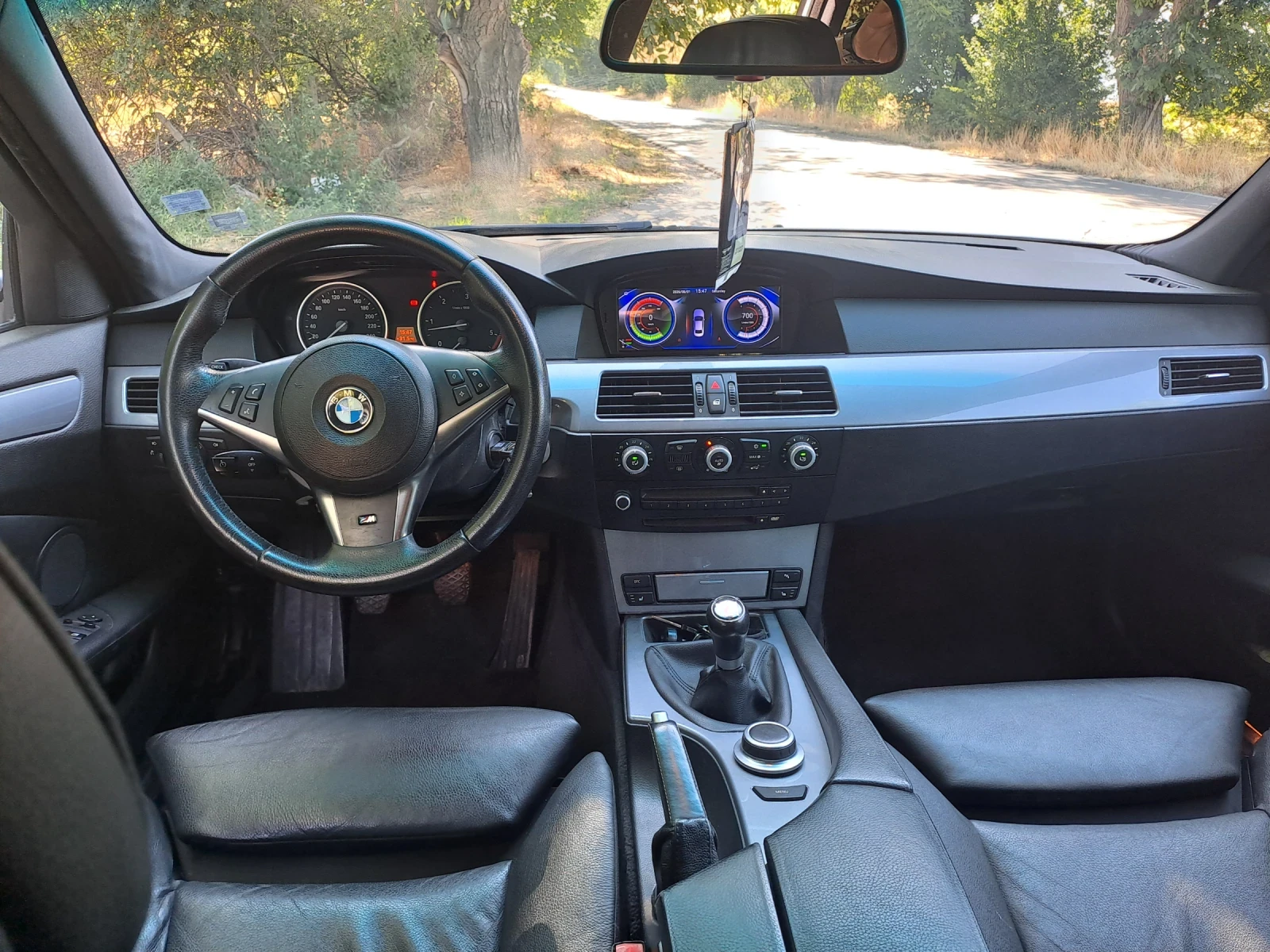 BMW 525 Перфектно Техническо състояние , снимка 8 - Автомобили и джипове - 55981786