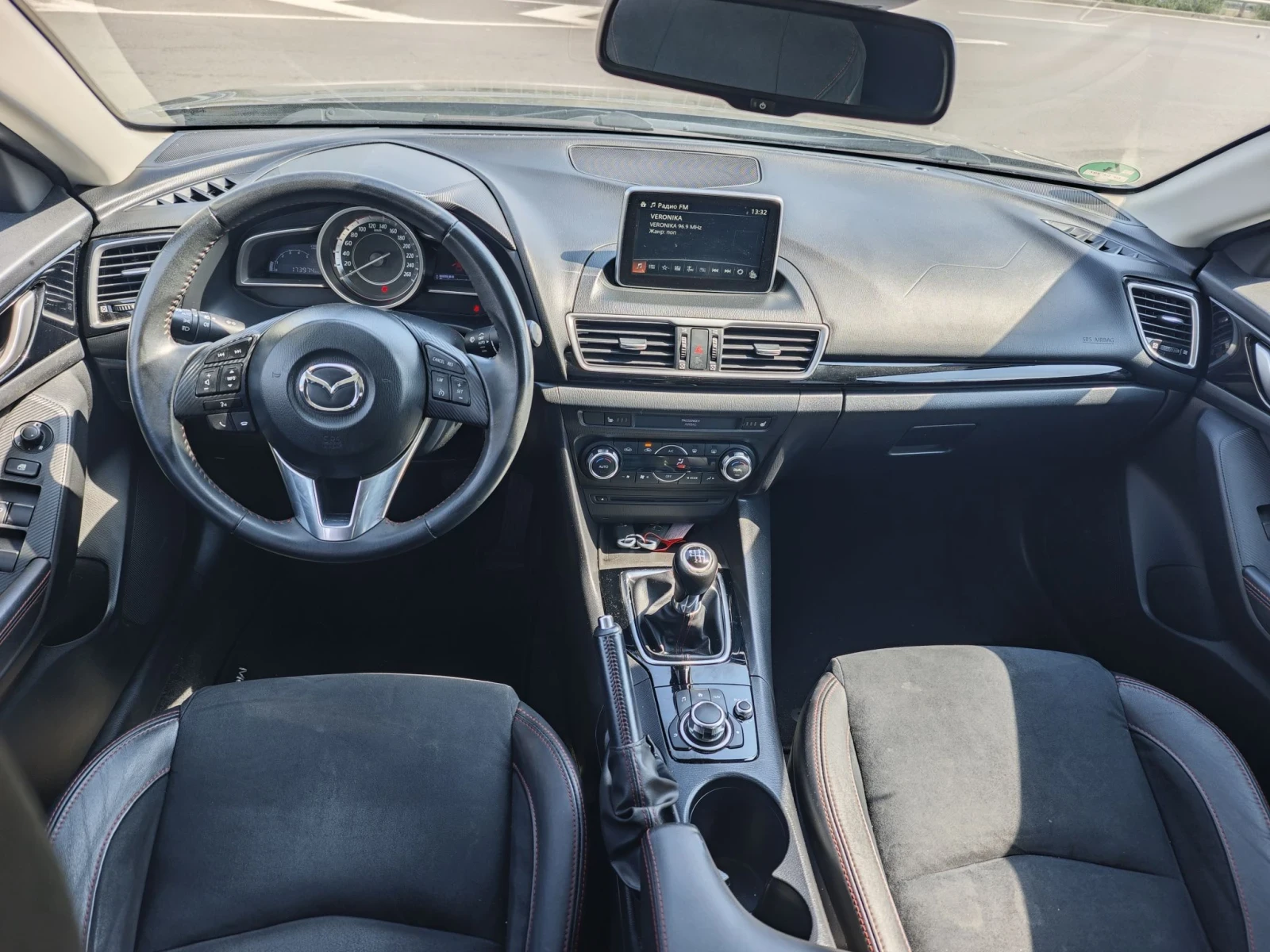 Mazda 3 Full Extri , снимка 15 - Автомобили и джипове - 56138538