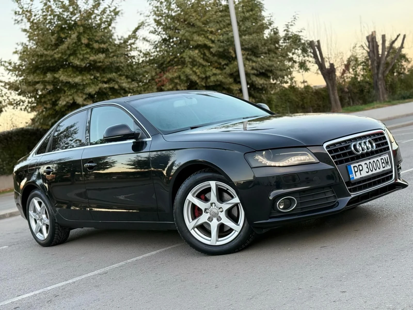 Audi A4 B8/2.0TDI/143кс/ОБСЛУЖЕН/ВСИЧКО ПЛАТЕНО , снимка 16 - Автомобили и джипове - 56333206