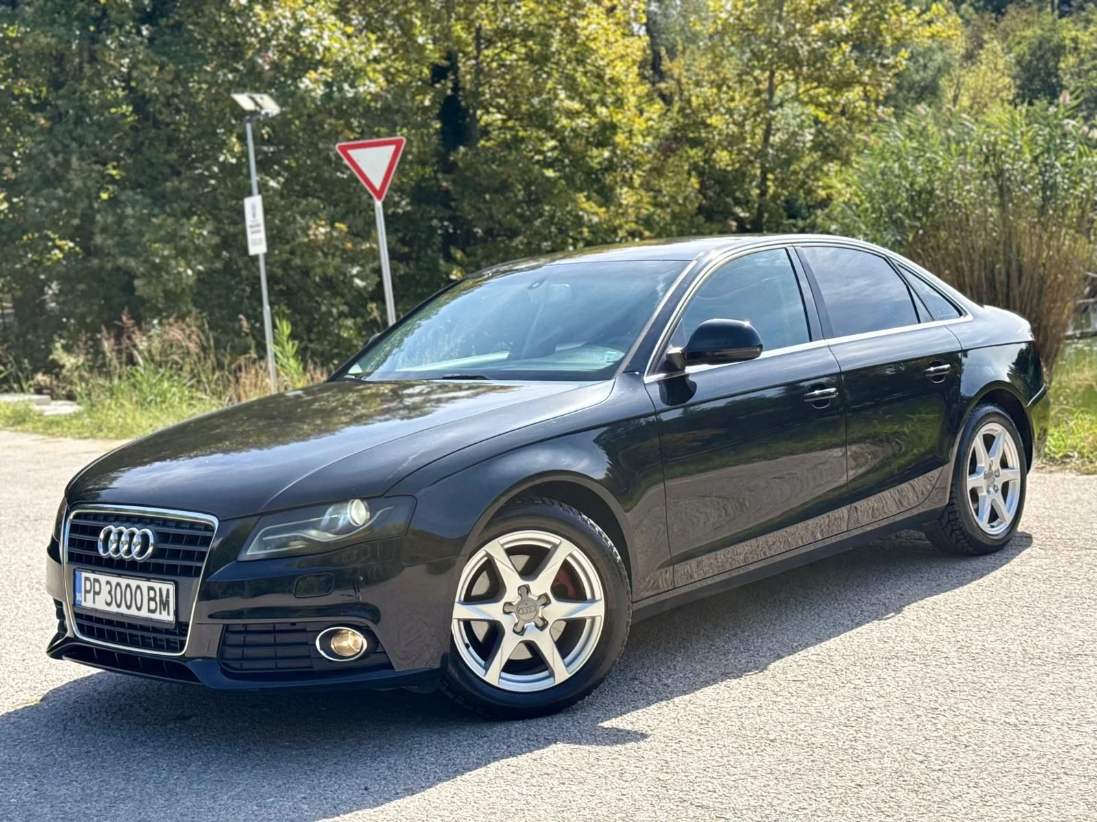 Audi A4 B8/2.0TDI/140кс/ОБСЛУЖЕН/ВСИЧКО ПЛАТЕНО , снимка 1 - Автомобили и джипове - 56222623