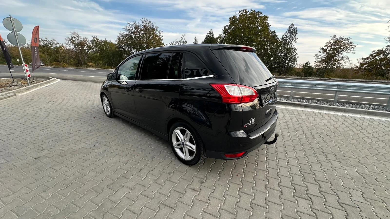 Ford C-max Led 6 Скорости Евро 6 , снимка 3 - Автомобили и джипове - 56637768
