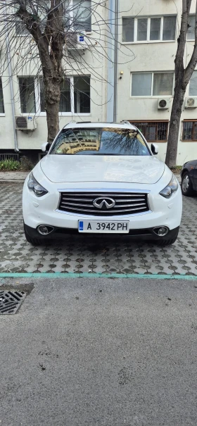  Infiniti QX70