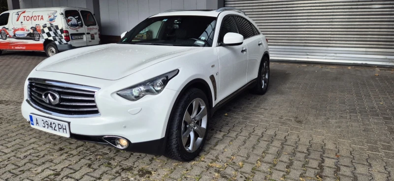 Infiniti QX70 3.7ULTIMAT, снимка 2 - Автомобили и джипове - 48624558