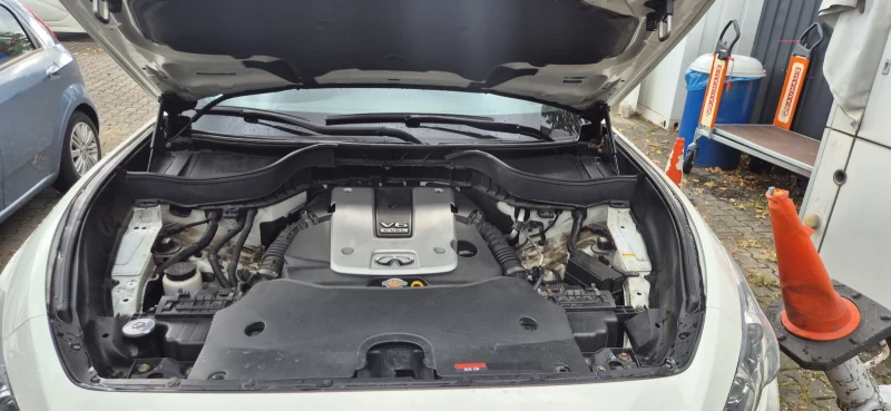 Infiniti QX70 3.7ULTIMAT, снимка 10 - Автомобили и джипове - 48624558