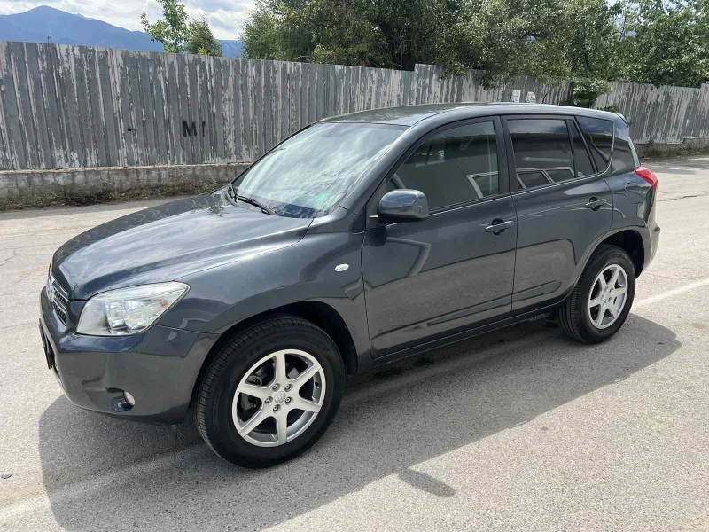 Toyota Rav4 2.0 Автомат 2 компл.гуми и джанти, снимка 2 - Автомобили и джипове - 49285366