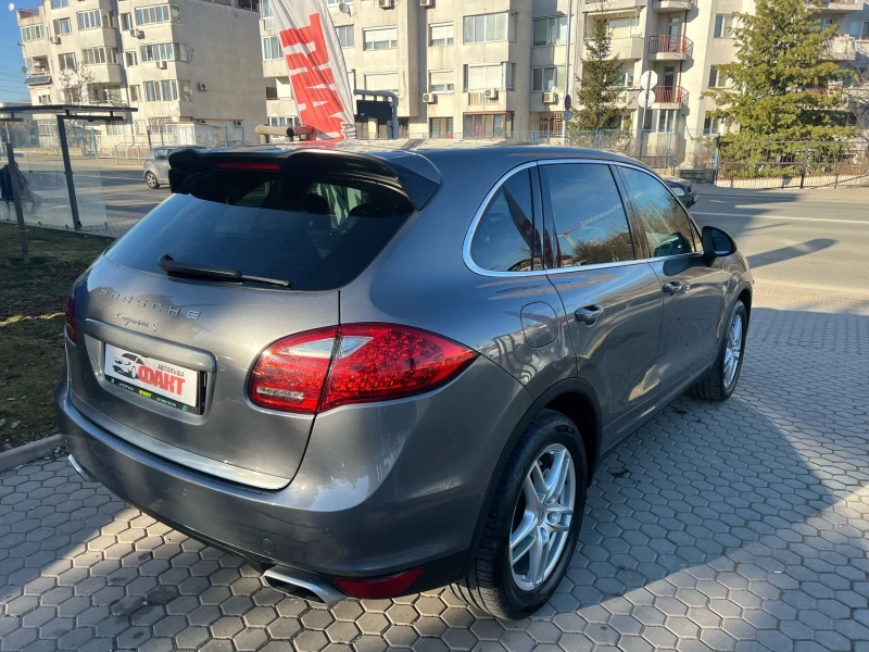 Porsche Cayenne S 4.8i, снимка 3 - Автомобили и джипове - 49404522