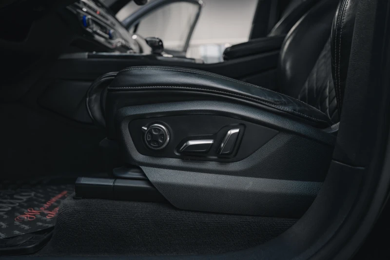 Audi SQ7 QUATTRO * ПАНОРАМА * HEAD UP * BOSE , снимка 13 - Автомобили и джипове - 51912117