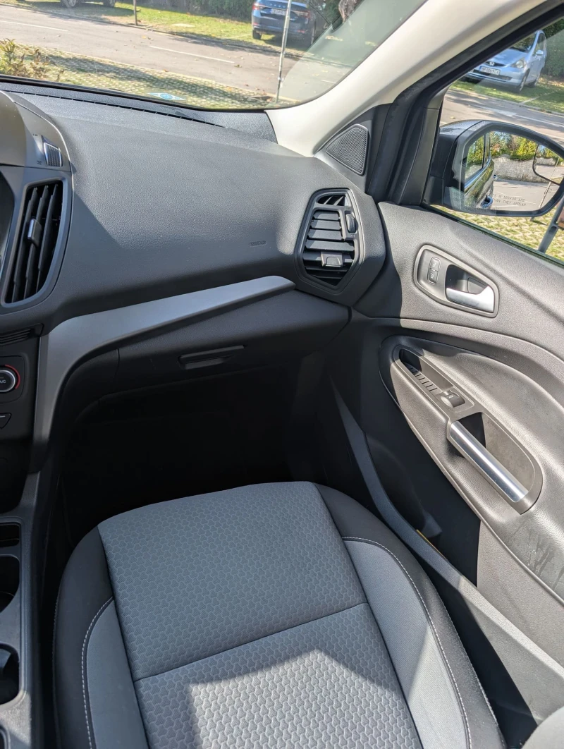 Ford Escape, снимка 9 - Автомобили и джипове - 52346964