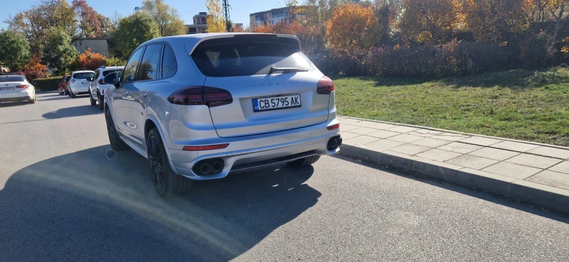 Porsche Cayenne, снимка 8 - Автомобили и джипове - 52670519