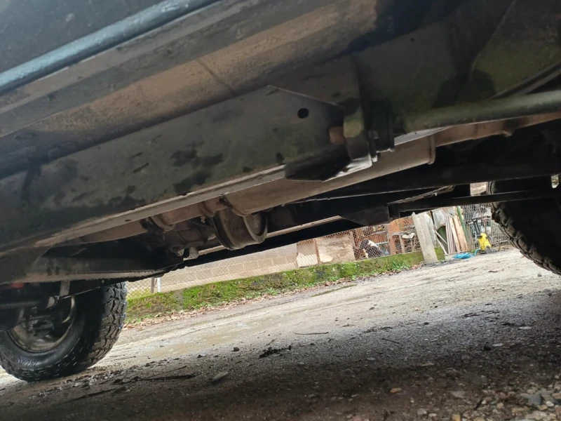 Land Rover Discovery, снимка 8 - Автомобили и джипове - 52681260