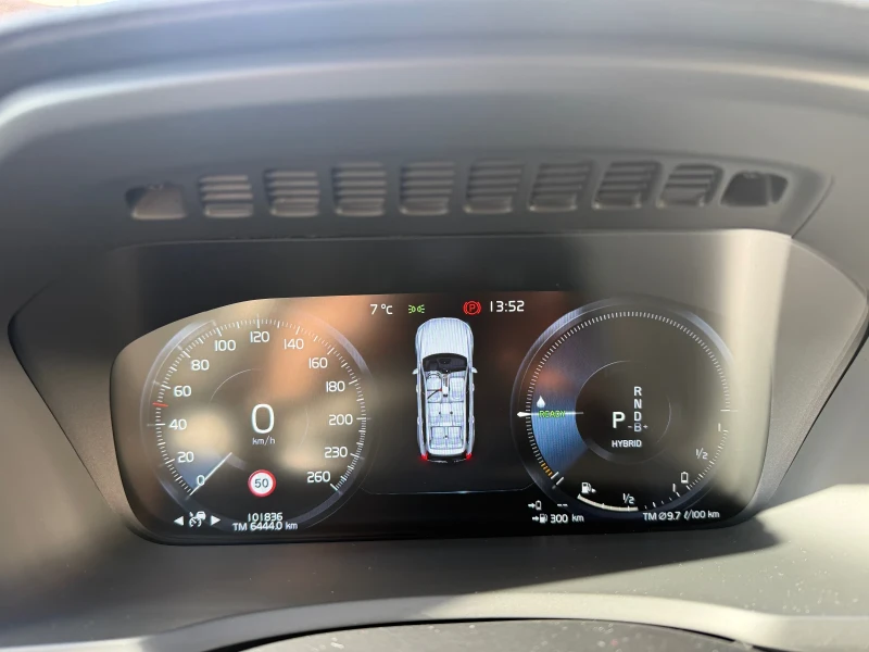 Volvo Xc90  T8 Plug-In Hybrid / R Design, снимка 11 - Автомобили и джипове - 53045574