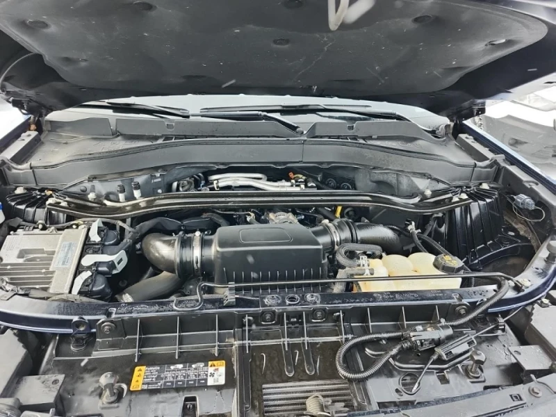 Ford Explorer ST* 360View* Parking Assist* CarPlay* Blind Spot* , снимка 15 - Автомобили и джипове - 53230577