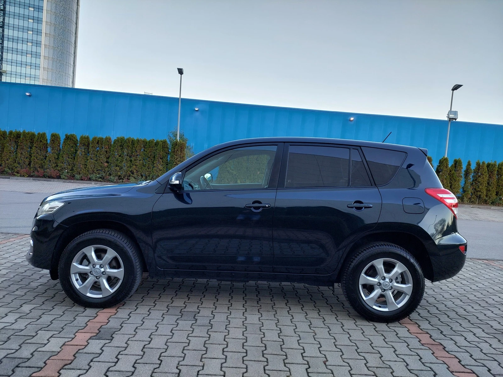 Toyota Rav4 2.2 D4D 150 К.С.* 4X4* FACE LIFT*  - изображение 7