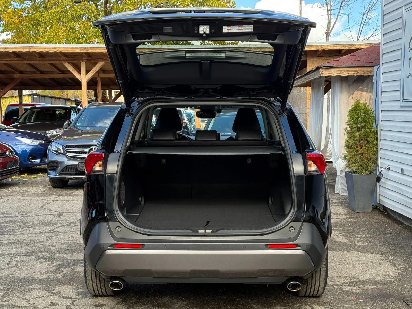 Toyota Rav4 2.5 Hybrid* СЕРВИЗНА КНИЖКА С ПЪЛНА ИСТОРИЯ - изображение 6