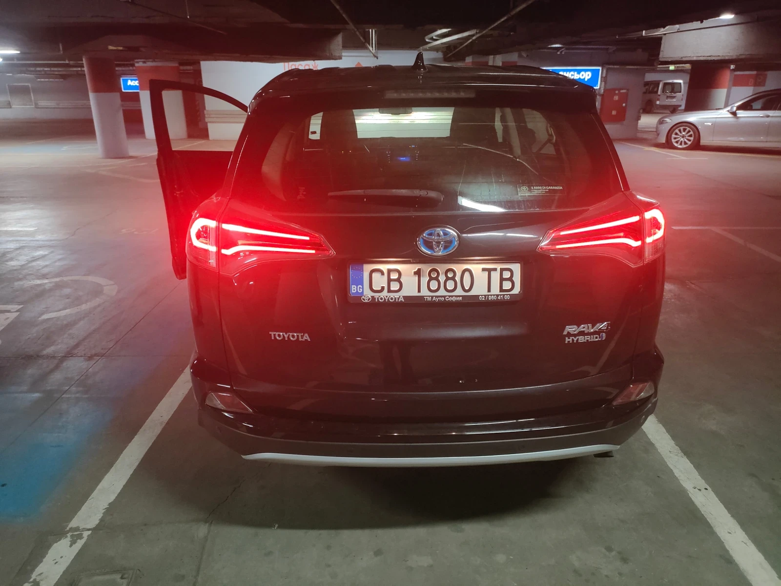 Toyota Rav4 2500куб. - изображение 2