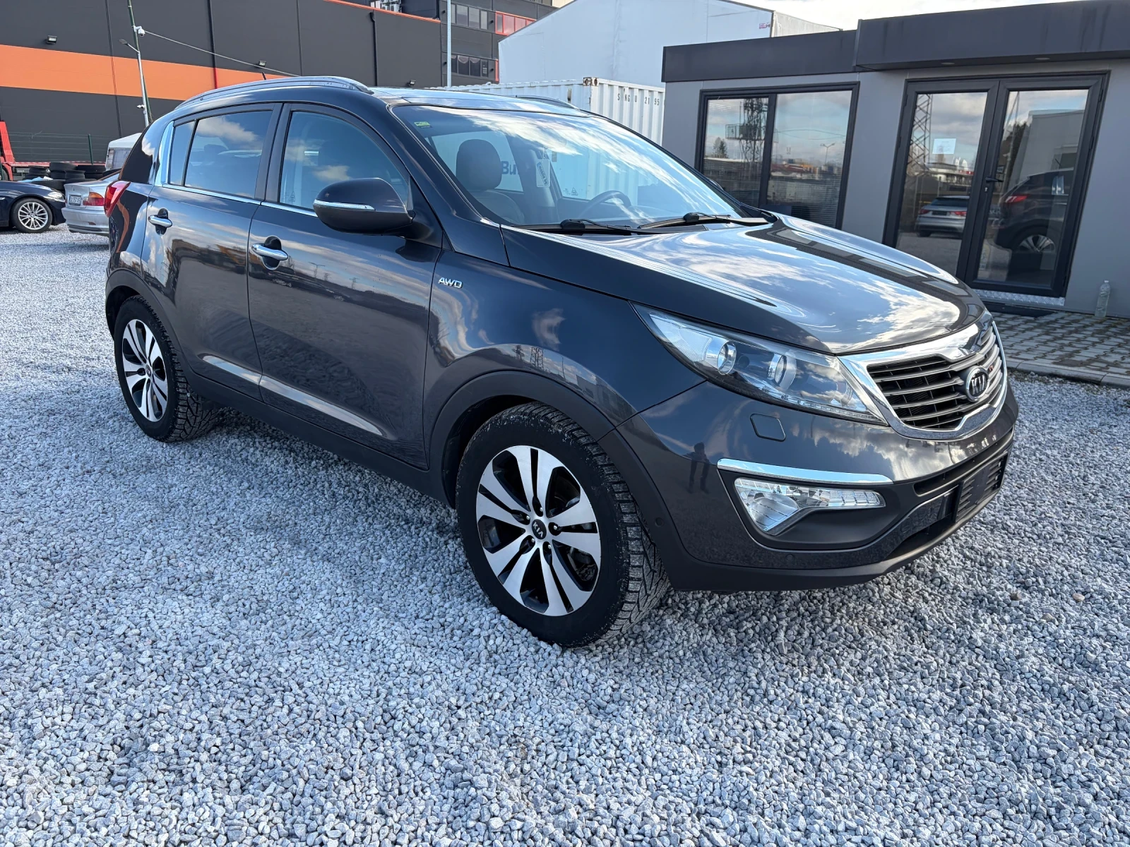 Kia Sportage R-Line 4WD 2.0CRDI-184k.c./Автомат, Панорама/ - изображение 8