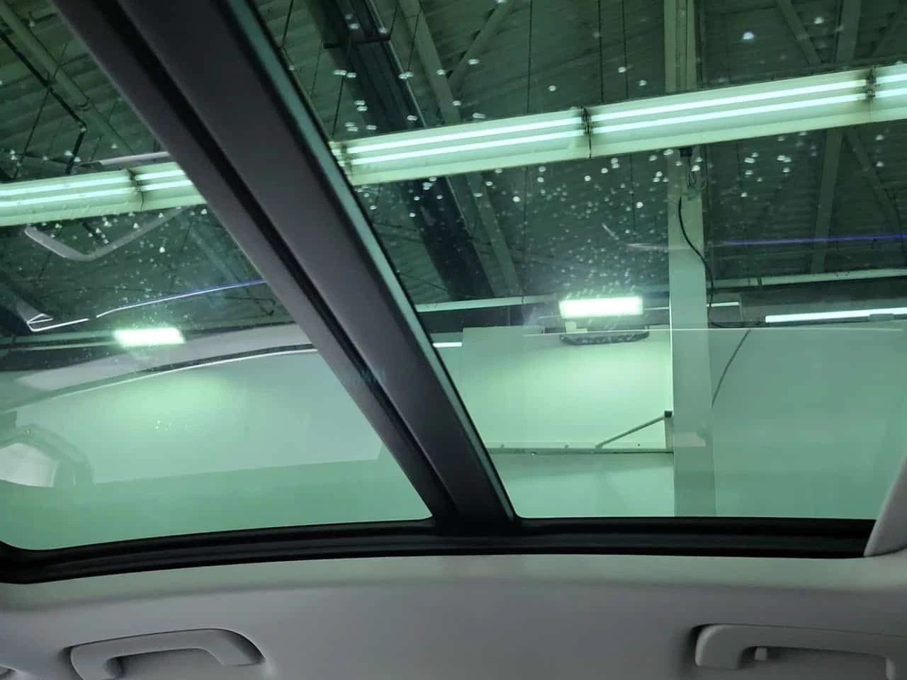 Audi Q3 * PROGRESSIV * ПОДГРЕВ * ДВА КЛЮЧА * ПАНОРАМА , снимка 12 - Автомобили и джипове - 53888921