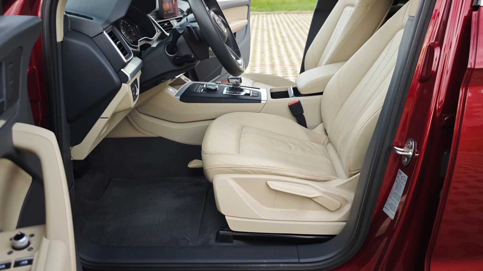 Audi Q5 Quattro 2.0 TDI , снимка 7 - Автомобили и джипове - 54264687