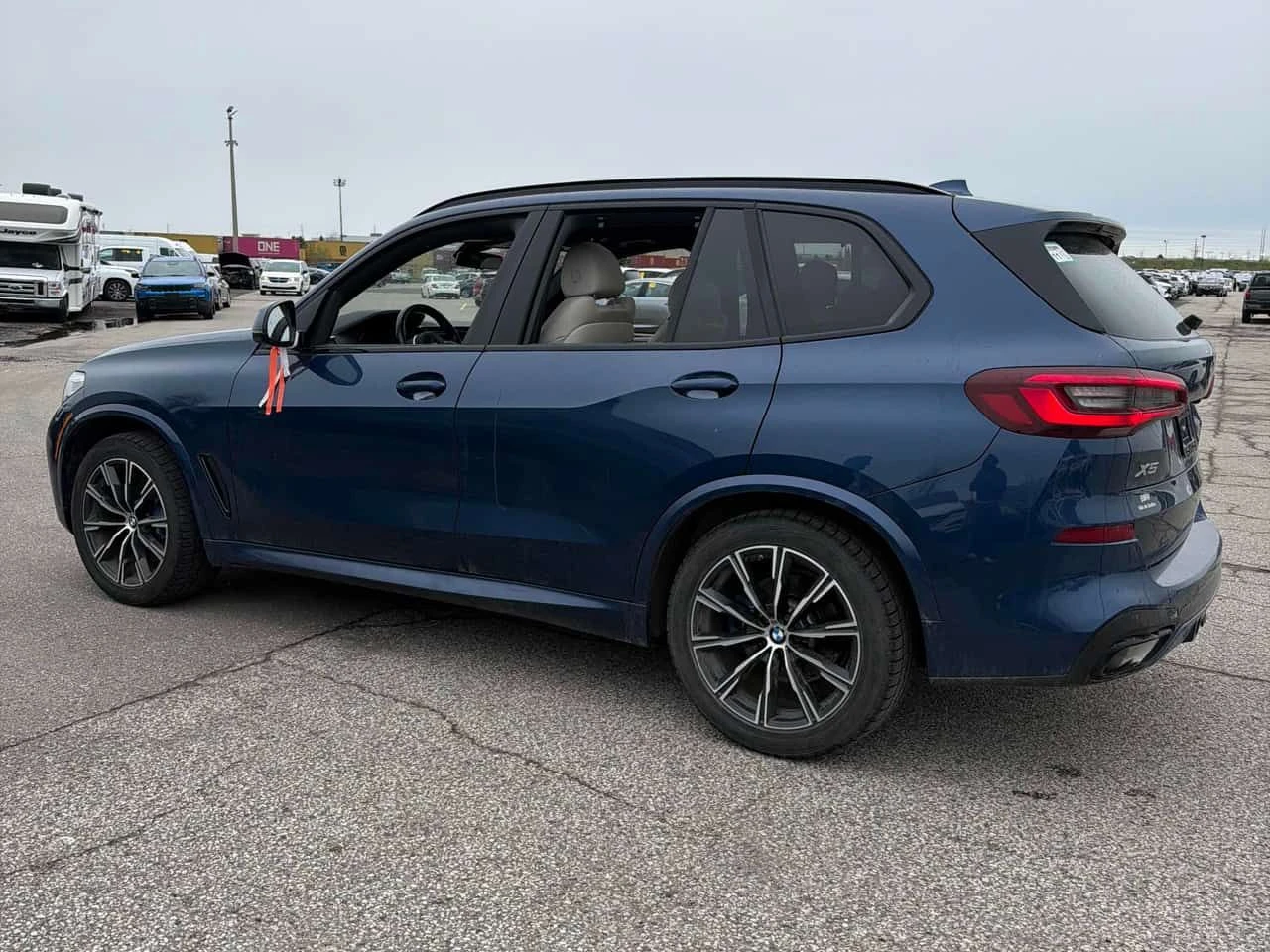 BMW X5 | 360 | HUD | ПАНОРАМА | ДВА КЛЮЧА | , снимка 2 - Автомобили и джипове - 54360381