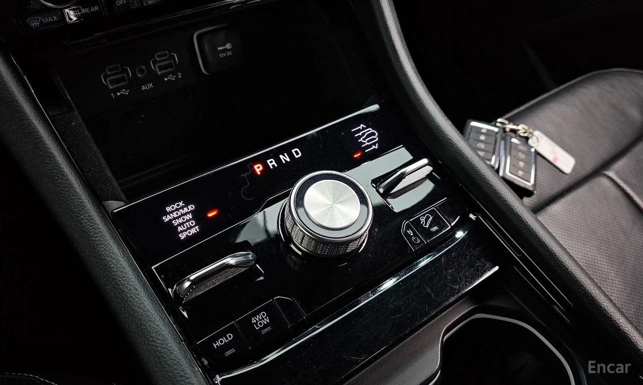 Jeep Grand cherokee 3.6* V6* OVERLAND* ПОДГРЕВ* ОБДУХВАНЕ* 360КАМЕРА* , снимка 9 - Автомобили и джипове - 54737448