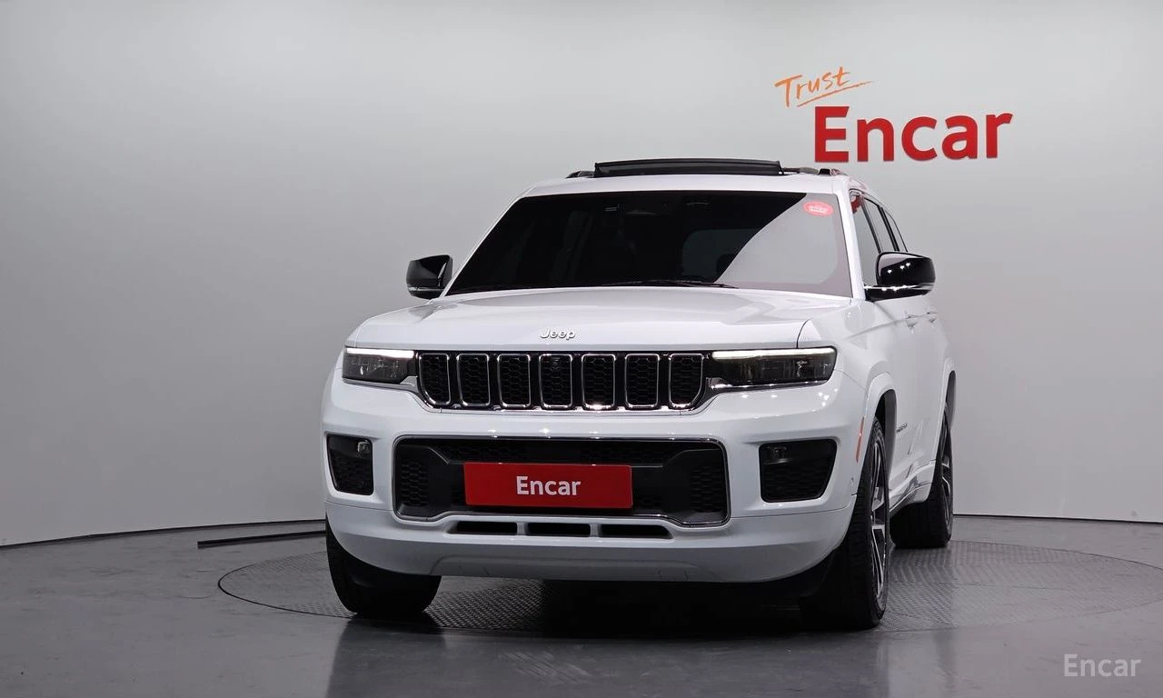 Jeep Grand cherokee 3.6* V6* OVERLAND* ПОДГРЕВ* ОБДУХВАНЕ* 360КАМЕРА* , снимка 3 - Автомобили и джипове - 54737448