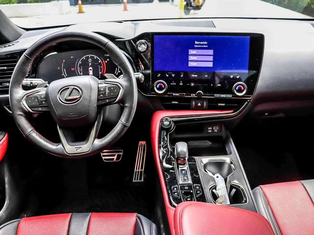 Lexus NX 350| F Sport Pkg 2| Carfax, снимка 9 - Автомобили и джипове - 55003120