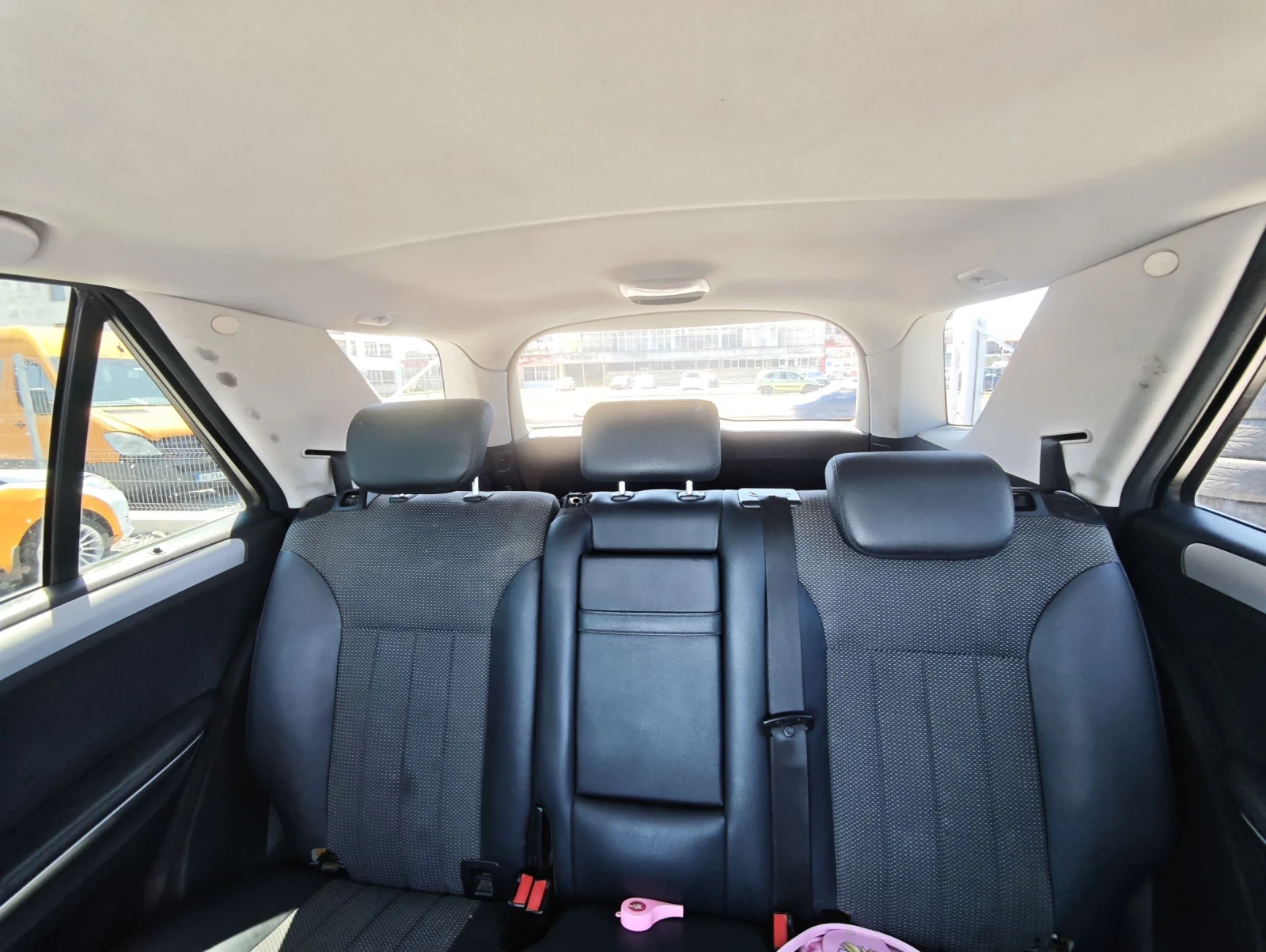 Mercedes-Benz ML 320 3.2CDI, снимка 10 - Автомобили и джипове - 55480469