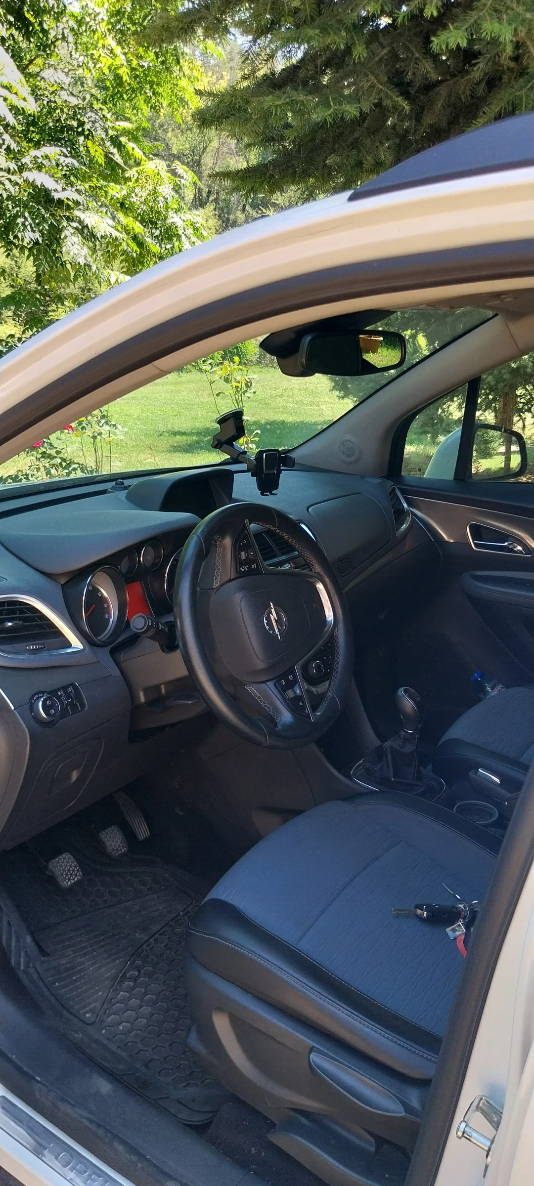 Opel Mokka 1.4, снимка 3 - Автомобили и джипове - 55486300