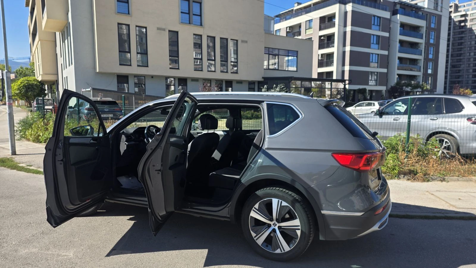 Seat Tarraco 4x4 2.0 Бензин 190 к.с., снимка 4 - Автомобили и джипове - 56309920