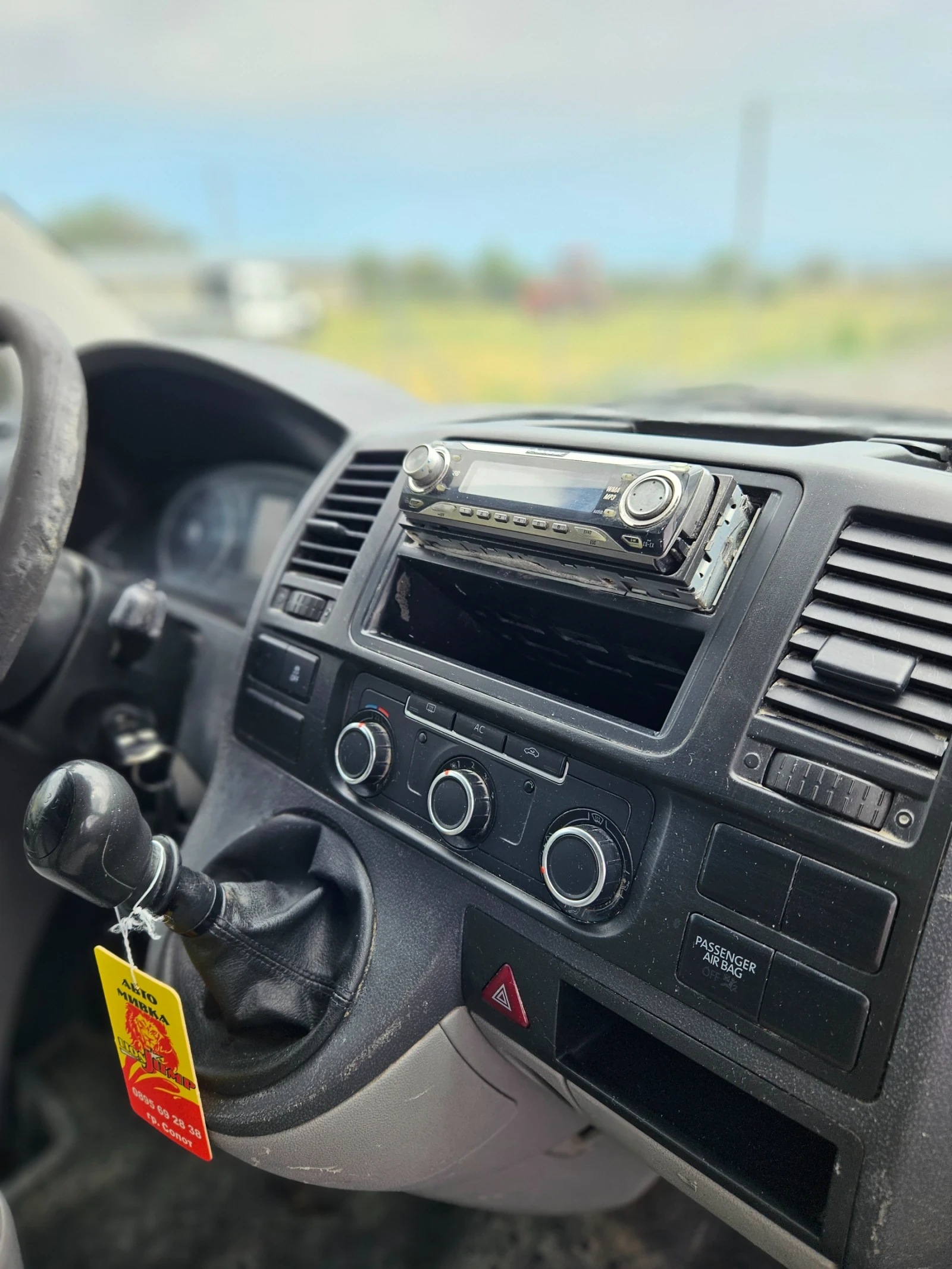 VW T5, снимка 10 - Бусове и автобуси - 55014430