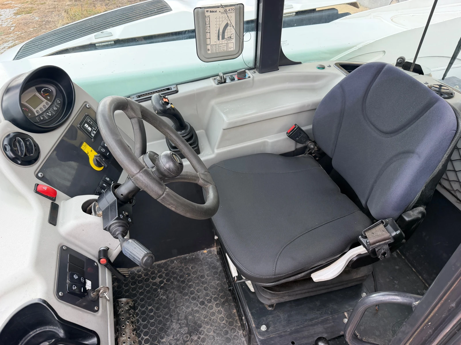Телескопичен товарач Bobcat TL 470 HIGH FLOW ЛИЗИНГ, снимка 10 - Селскостопанска техника - 56313441