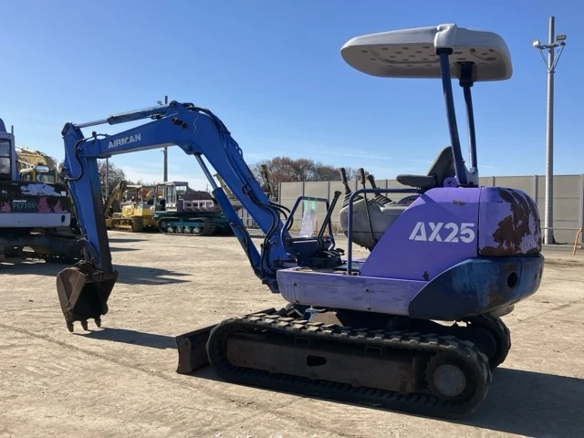 Багер Hitachi Airman AX25 - ОЧАКВАН ВНОС 14.04.2026!!!, снимка 3 - Индустриална техника - 52818205