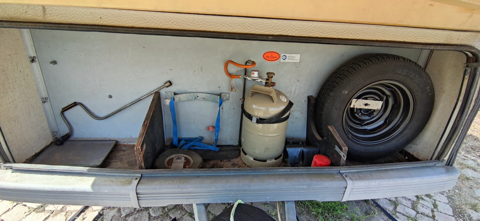 Каравана Burstner CITY, снимка 16 - Каравани и кемпери - 54240386