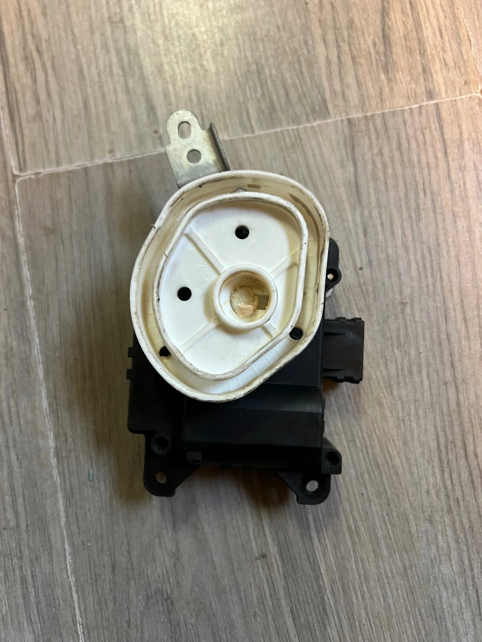 CZ113800-2530 ������� ����� ����� SUZUKI SX4 SWIFT FIAT SEDICI CZ113800-2530 | Mobile.bg � ����������� 2