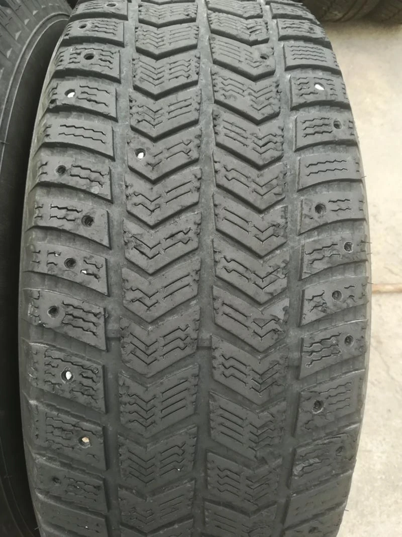 Гуми Зимни 265/70R16, снимка 4 - Гуми и джанти - 33917880