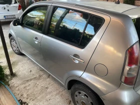 Daihatsu Sirion 1.0 газов инжекцион, снимка 3