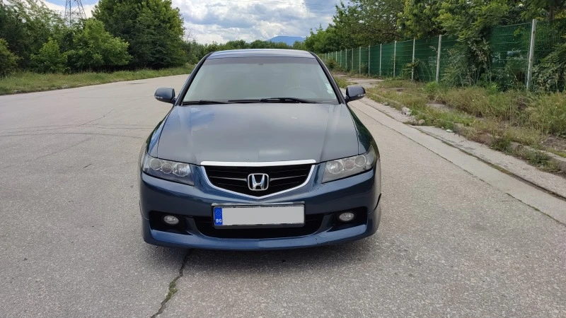 Honda Accord 2.0 i-VTEC, снимка 8 - Автомобили и джипове - 45965669