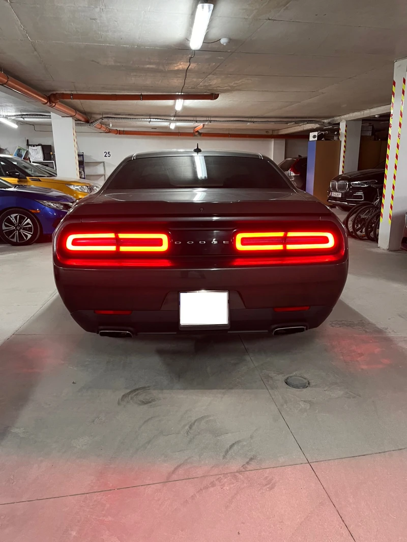 Dodge Challenger 3.6, снимка 6 - Автомобили и джипове - 47792653