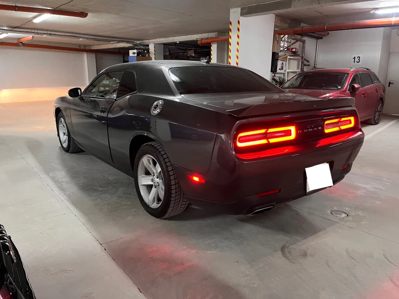 Dodge Challenger 3.6, снимка 5 - Автомобили и джипове - 47792653