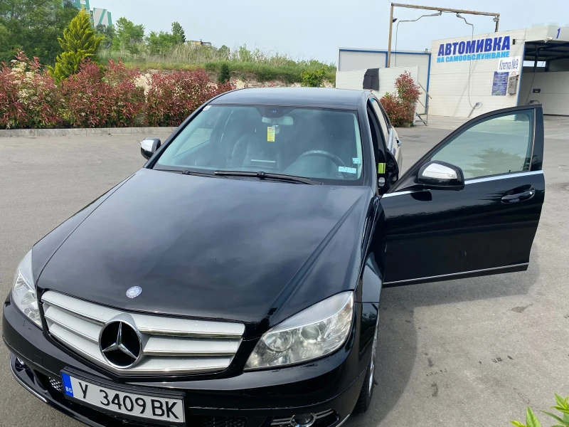 Mercedes-Benz C 320, снимка 5 - Автомобили и джипове - 48090036